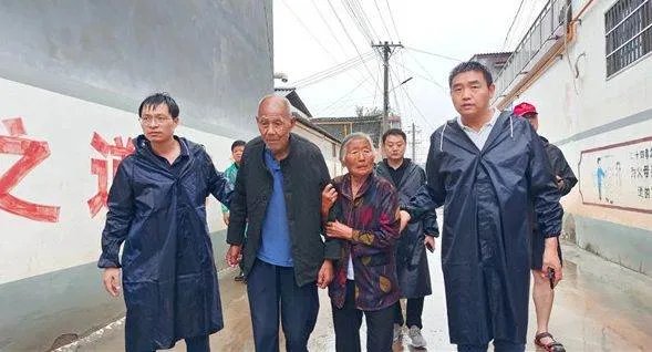 郑州遭受暴雨袭击,为什么周口西华、扶沟的老百姓需要紧急撤离?