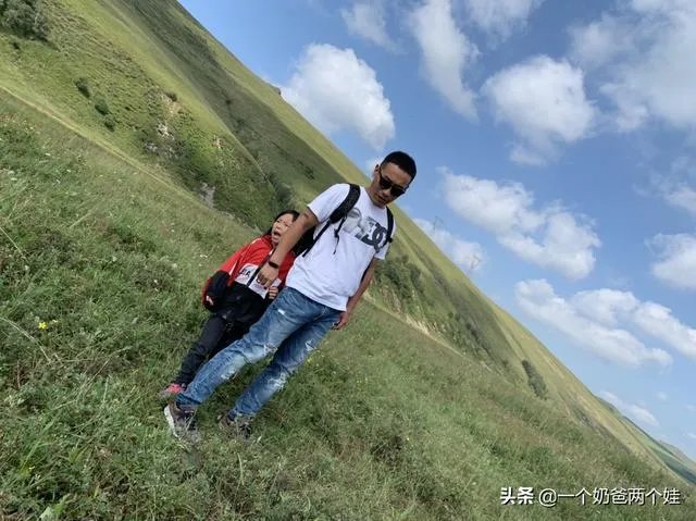 八月初去草原天路穿什么衣服?