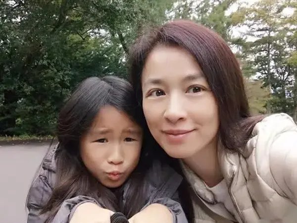 女明星张庭为什么不能自然生育而去做了试管来助孕?