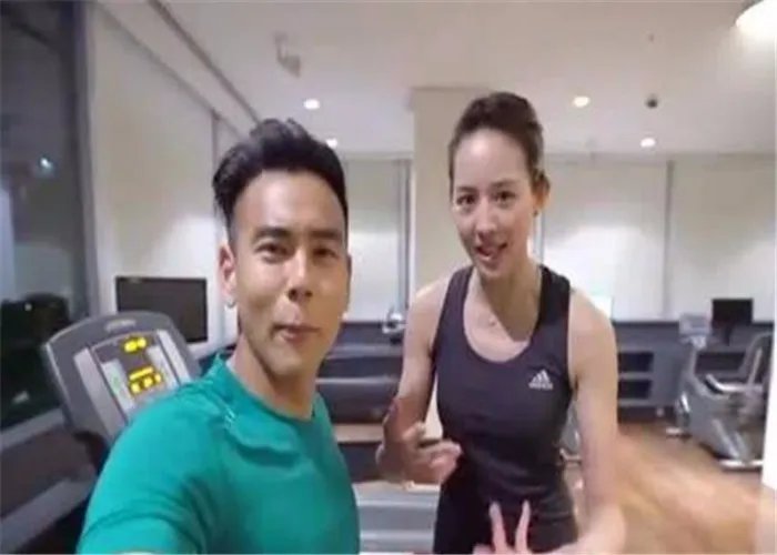 彭于晏和什么人合照被戏称“官宣”了？胡歌为什么要祝福他们？