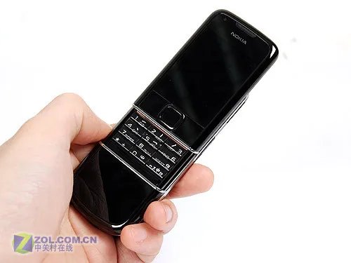 奢华商务手机 诺基亚8800A今报4580元