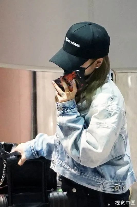 周扬青转战当经纪人，离开罗志祥的她发展的怎么样？