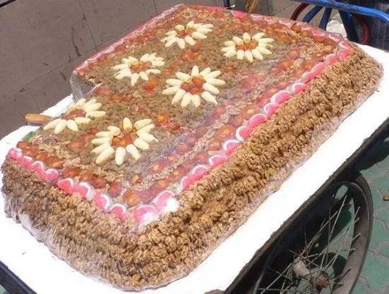 一个人摆摊做甜品什么甜品好做?