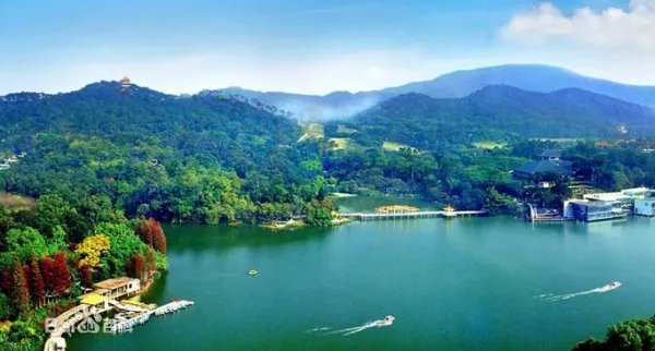 湖南周边省份有什么旅游景点适合暑假去玩吗?不要太远,就在湖南周边就好了。