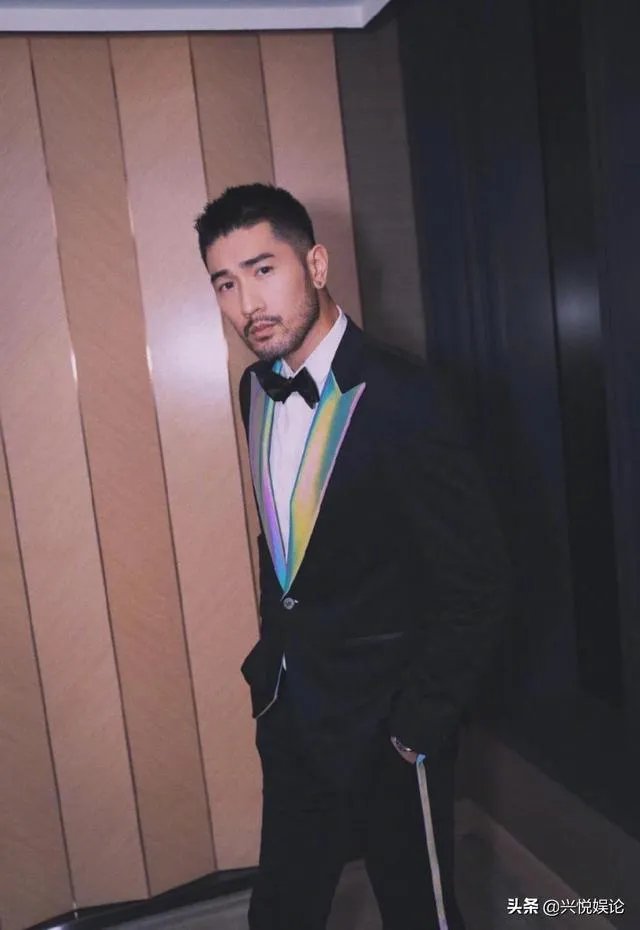 如何看待艺人高以翔在录制节目过程中晕倒,抢救无效去世?