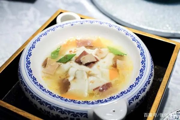 芙蓉鸡片是哪个地方的特色美食？这道菜的制作方法是什么？