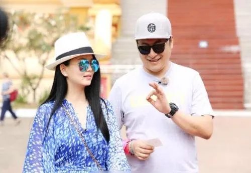 李湘王岳伦表面很和气,私下里关系很复杂吗?