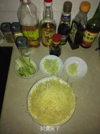 家常土豆丝