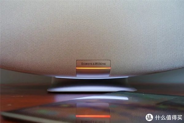 经典依旧:听感极度舒适的宝华韦健新一代齐柏林飞艇无线蓝牙音箱体验