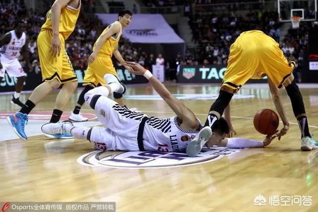 CBA总决赛第三场辽宁对阵广厦中,镜头出现李春江时出现个人原因1是什么意思?