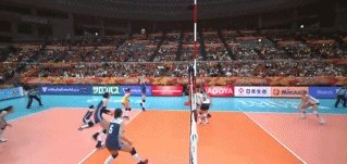 中国女排3-2大比分逆转美国女排,丁霞变身“拼命三郎”令人感动,大家如何评价?