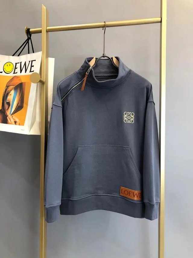 Loewe和lv从质量,价格,逼格上谁更胜一筹啊?