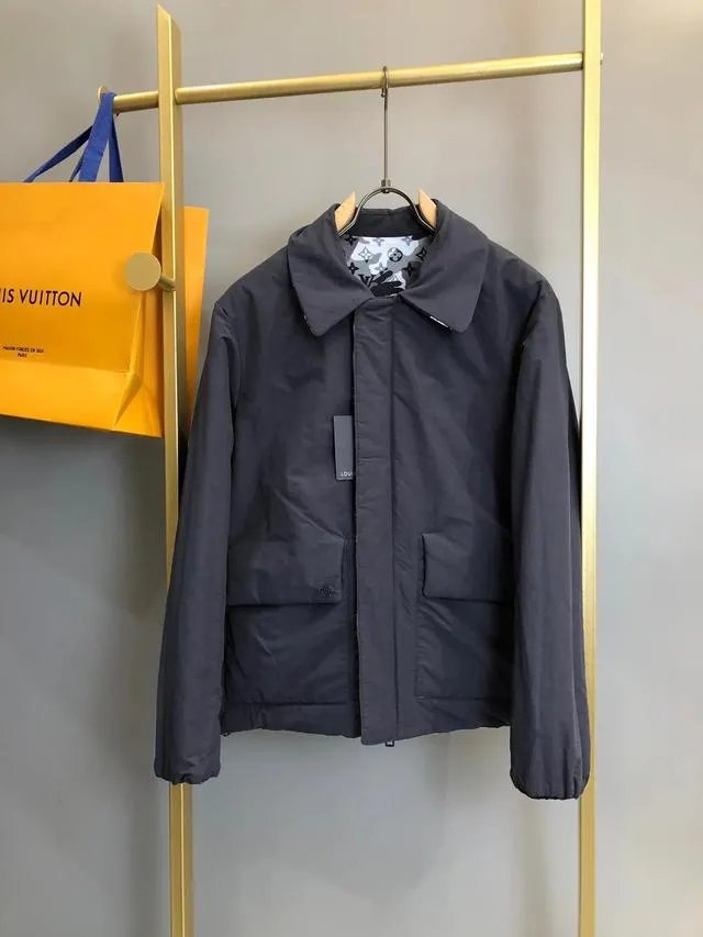 Loewe和lv从质量,价格,逼格上谁更胜一筹啊?