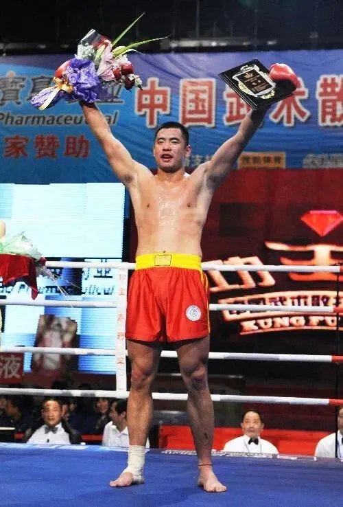目前中国有哪些真正的散打高手?