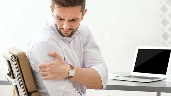 过敏性哮喘的症状是什么？中医如何治疗过敏性哮喘？