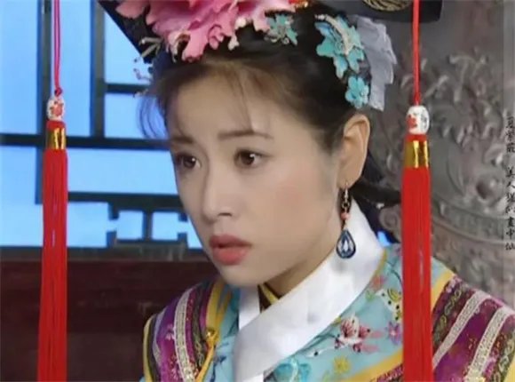 同样做格格,为何“晴儿”能轻易让老佛爷欢喜开心,“紫薇”却连好话都不会说?