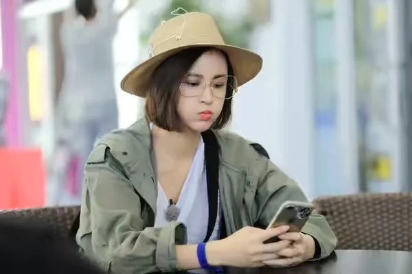 产后复出的张歆艺人气大不如前，这是为何？
