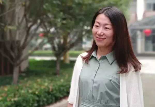 90后小学女教师两个月升任副校长,她有何过人之处?