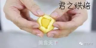 奶黄月饼