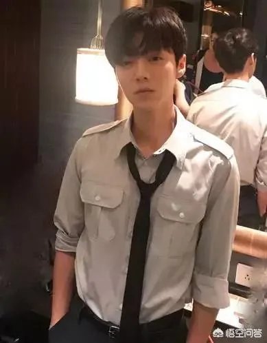 为什么鹿晗的眼睛里再也看不到当年bulingbuling了?