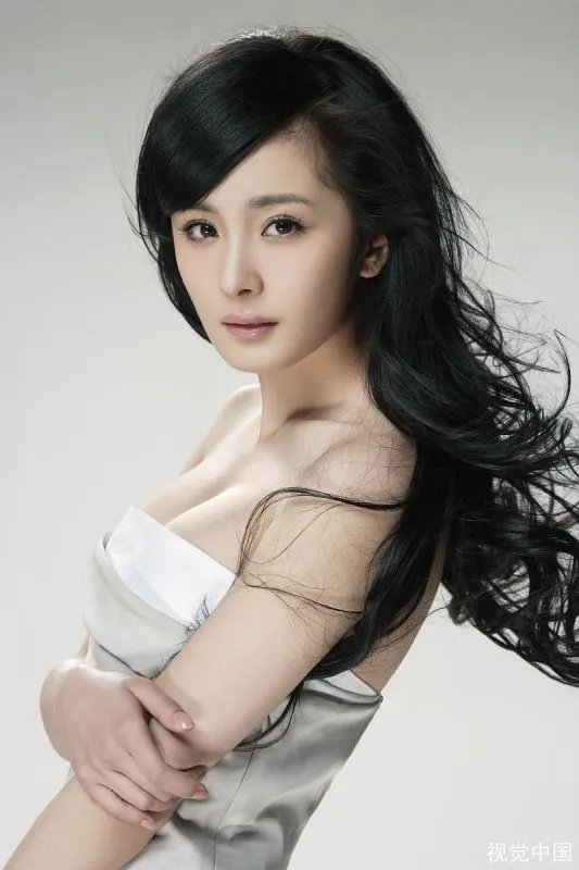 王者荣耀明星表演赛开启,盘点下有哪些明星爱玩王者?