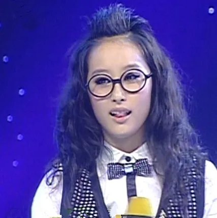 李欣汝快乐大本营做客 真人与剧中扮相难以置信