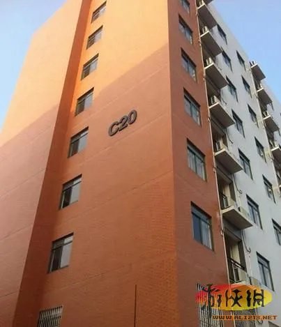 大学男生文艺范寝室爆红 引得女生想住男生宿舍