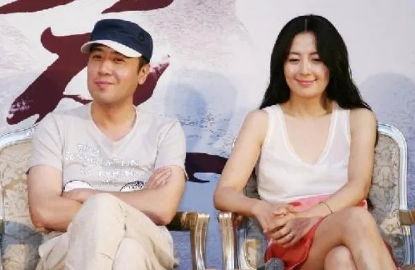于和伟结婚28年零绯闻,妻子居然是熟悉的她,你们认识吗?