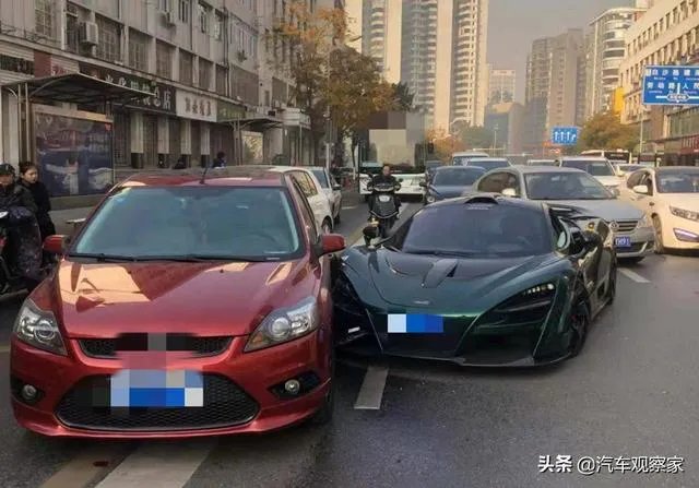 有人开车撞过豪车吗?真的撞了一次就要卖套房吗?