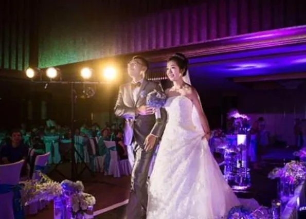婚礼新郎独唱最火歌曲 婚礼新郎父亲致辞