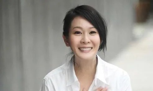 和丈夫分居十年的刘若英,为何这些年过得越来越幸福?