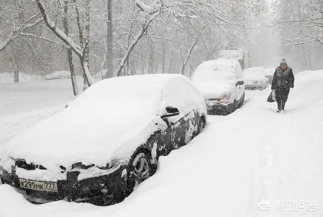 为什么说俄罗斯莫斯科2月3、4日的降雪是“世纪大雪”,人们的生活受到哪些影响?