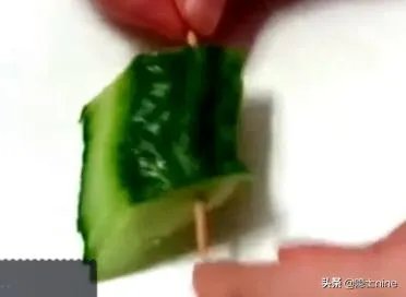 菜肴围边如何制作？