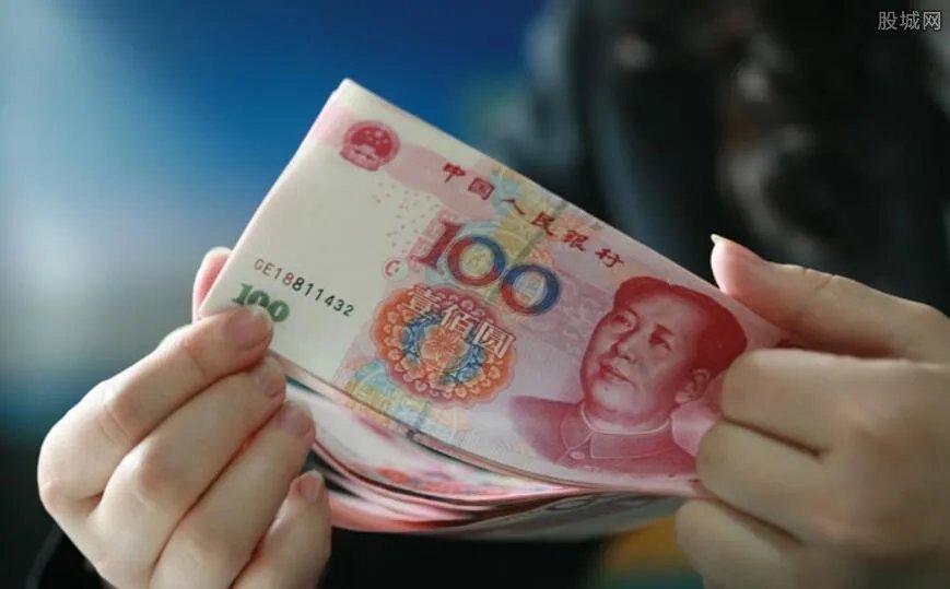 人民币贬值的利弊 人民币贬值和房价关系