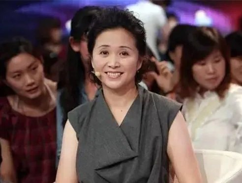 黄菡为什么退出非诚勿扰 解密其离开的真正原因