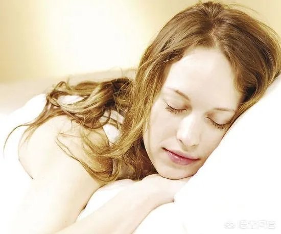 女子怀孕11次都没保住,丈夫得知真相后痛悔,生育前不能碰哪些事?