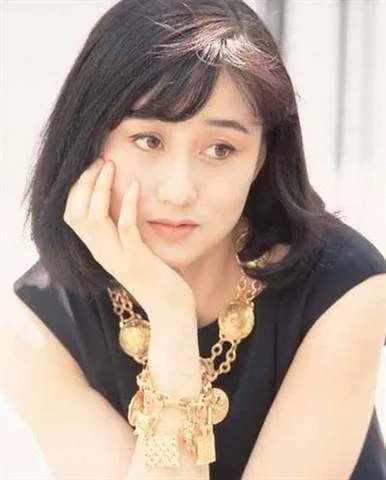 利智为何不做赌王五太?“吊”了李连杰10年才肯嫁,背后有什么秘密?