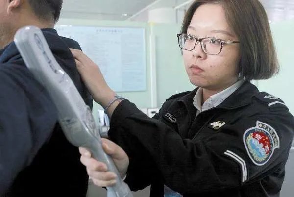 深圳机场海关人员工资待遇