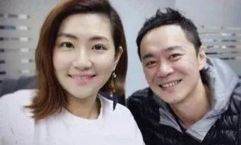 Selina当年离婚的真相是什么？
