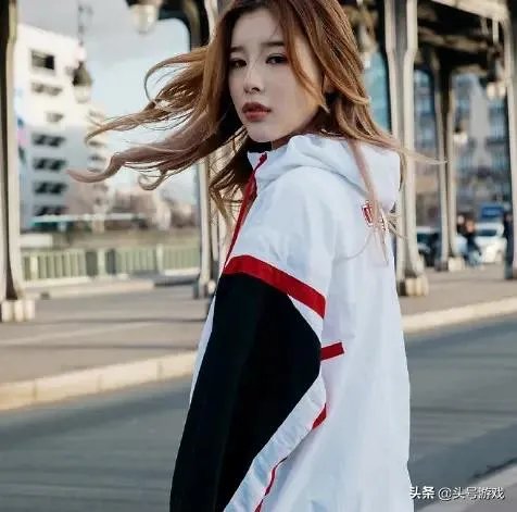 doinb直播很作,糖小幽酒醉后坦露doinb本性:都是演给你们看呢,你认为呢?