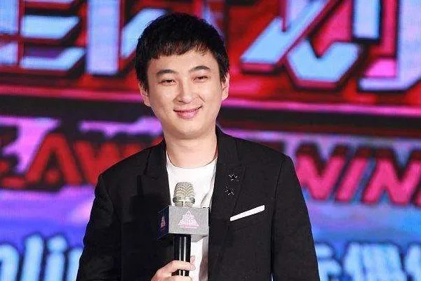 王思聪点赞吐槽鞠婧炜的微博内容,这是为什么呢?
