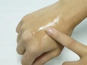 怎样正确使用面部精华素？