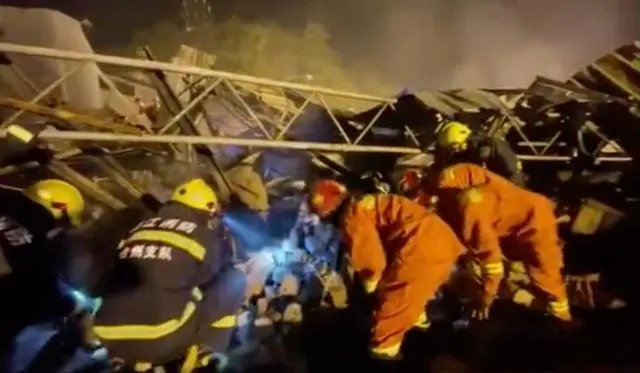 浙江一油罐车发生爆炸,已造成4人死亡50多人受伤,怎么回事?