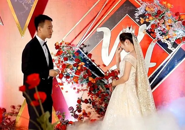 婚礼新郎独唱最火歌曲 婚礼新郎父亲致辞