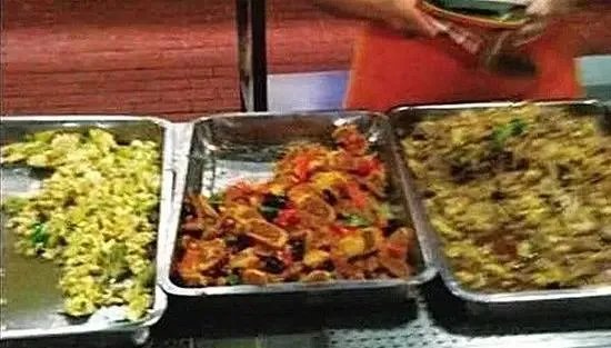 为什么大学食堂会出一些很怪的菜？