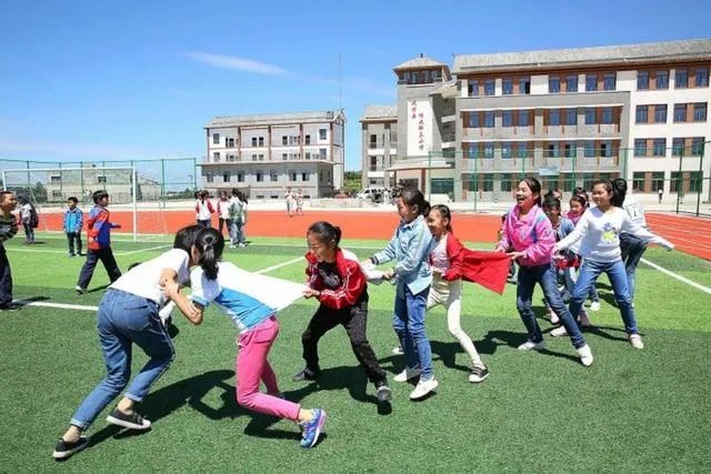 现在学校马上要复课,我们需要给孩子准备写什么?担忧中?