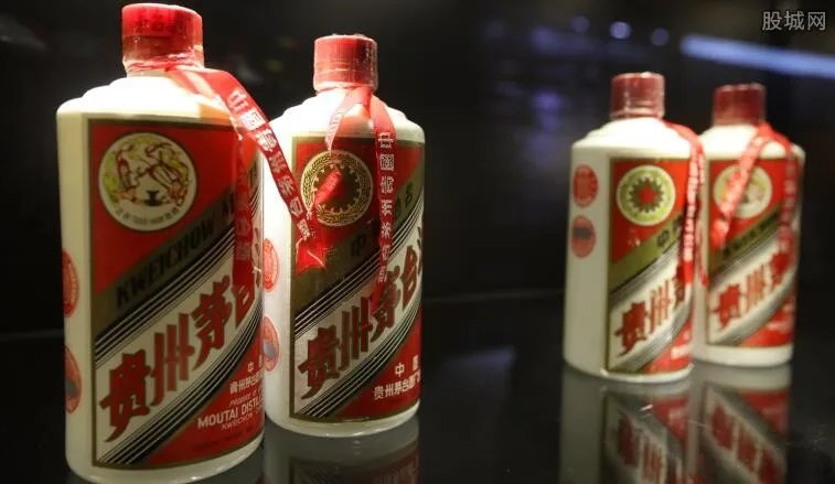 茅台回收多少钱一瓶 茅台酒什么时候比较难买到