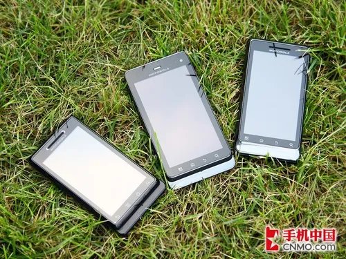 550MHz到双核 摩托罗拉三代里程碑对比