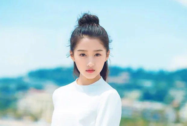 点读机女孩入读中国传媒大学，童星长大后变学霸的还有谁？