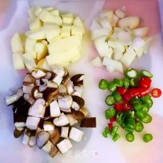 五花肉酱汤